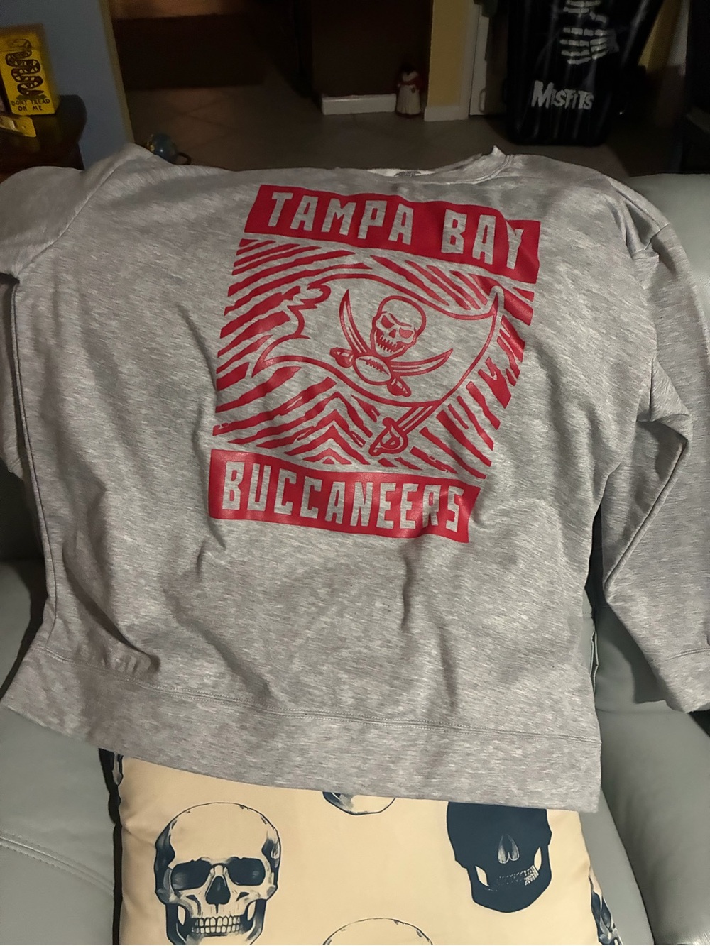 Tampa Bay Buccaneers Men’s  Gray Pullover Sweatshirt with Red Logo